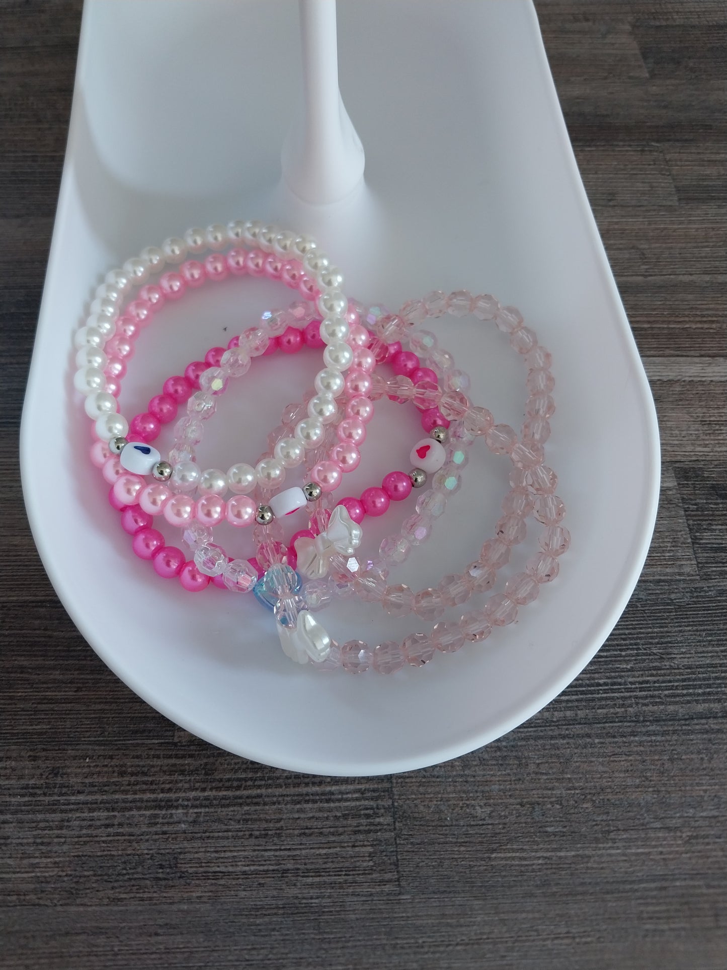 Sparkly Pink Bow bracelet