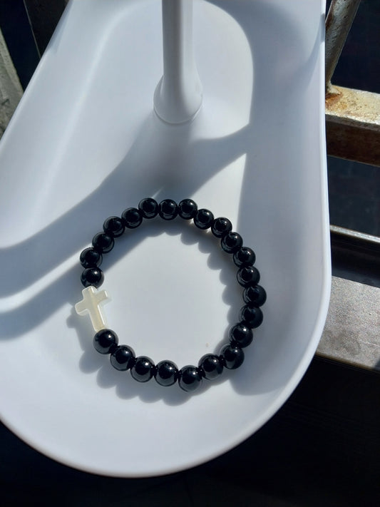 Beaded bracelet with cross